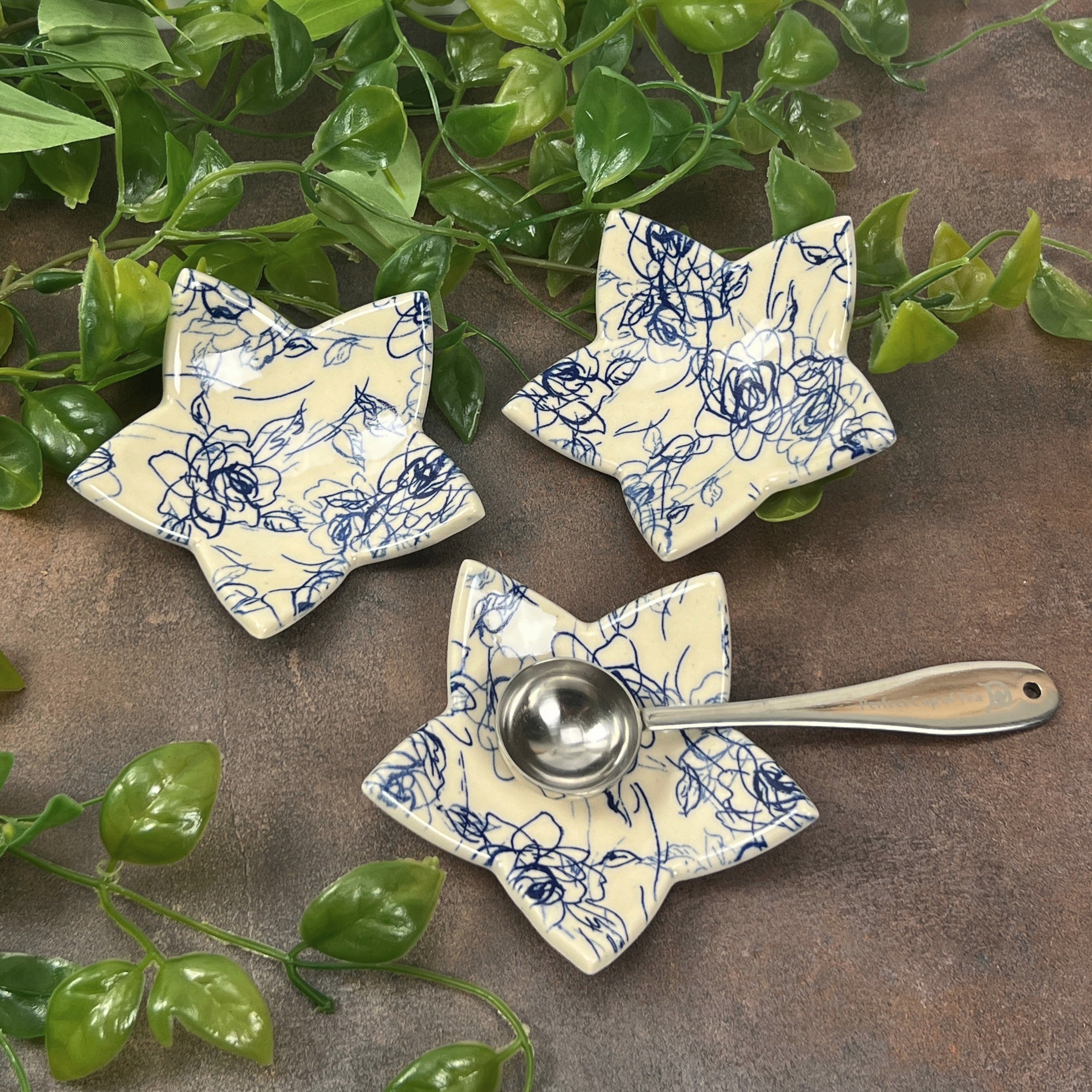 Star Shaped Trivet with Blue Rose Motif
