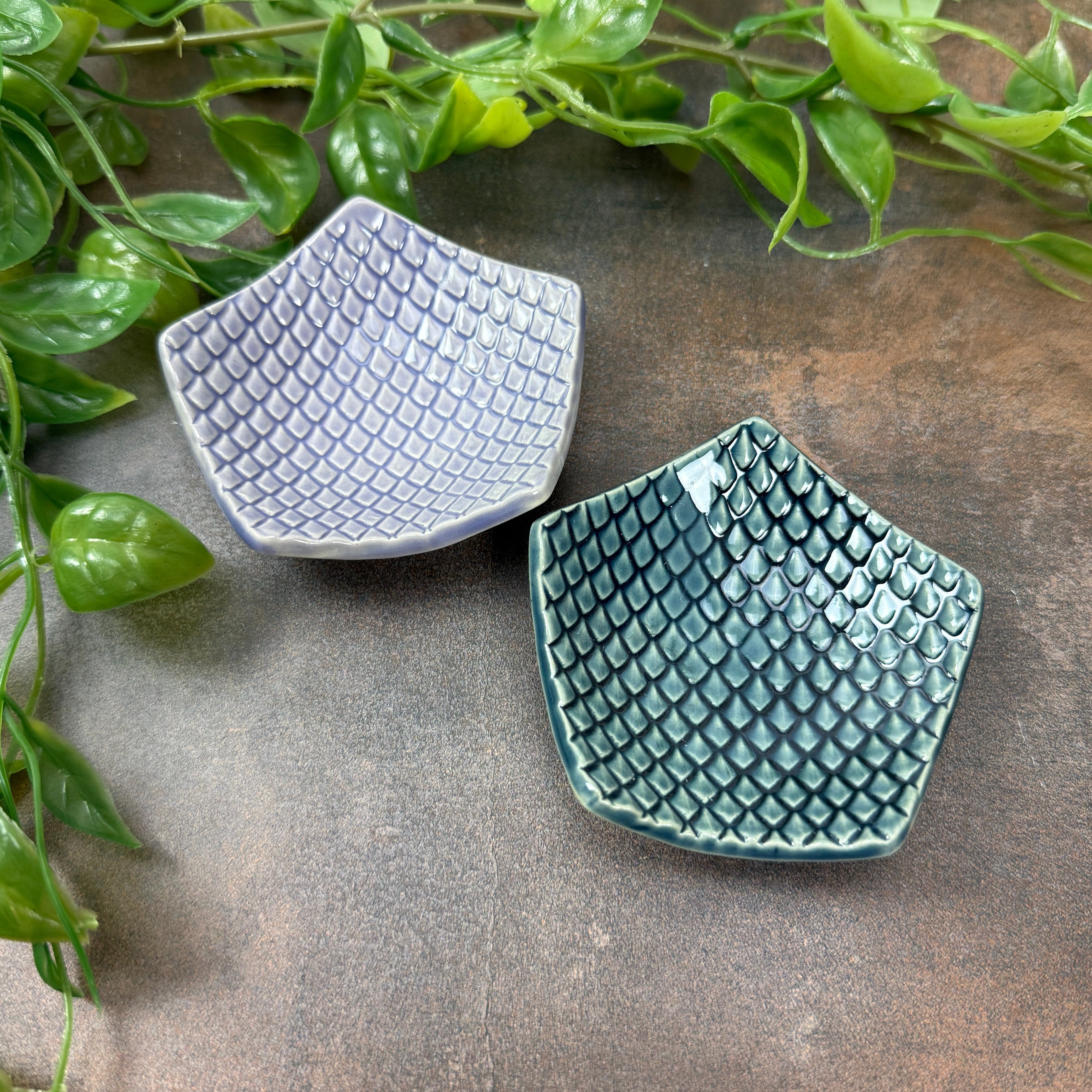 Dragonscale Pentagon Trivet (choose your color!)