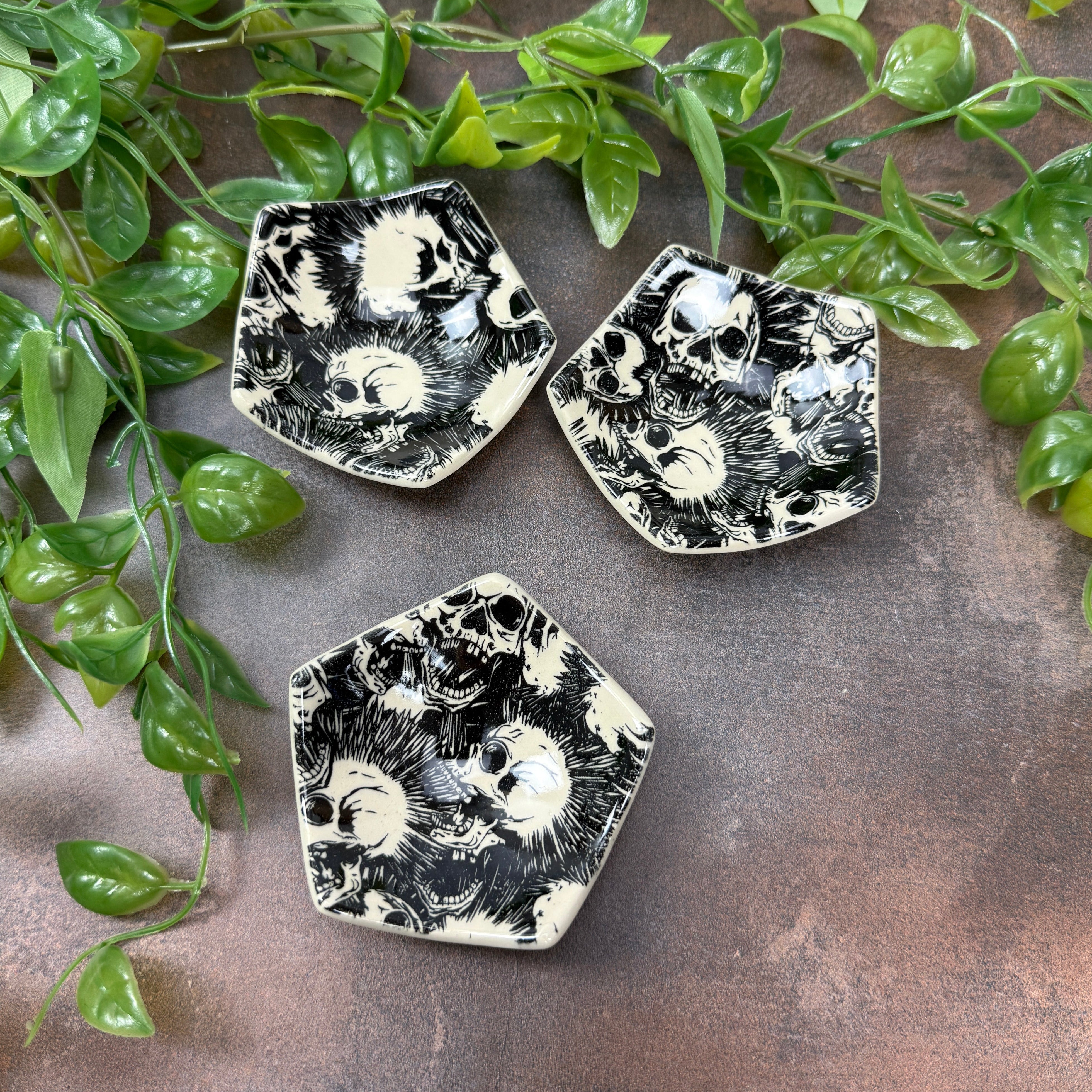 Mohawk Skulls Pentagon Trivet