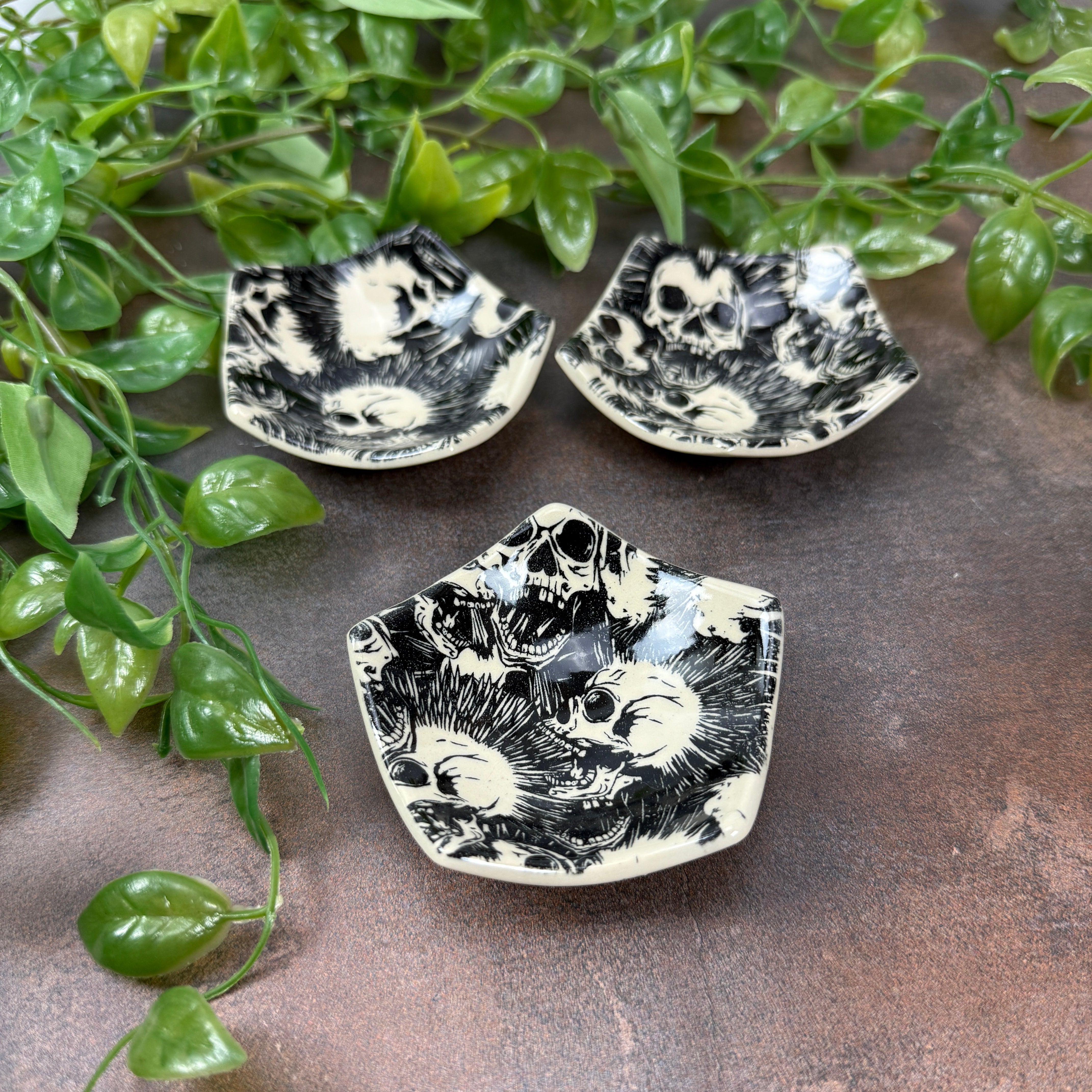 Mohawk Skulls Pentagon Trivet