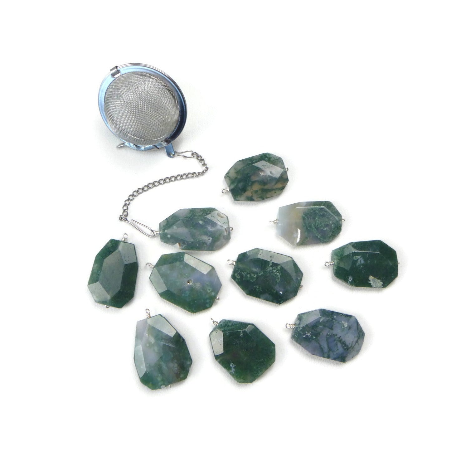 Tea infuser with a moss agate charm