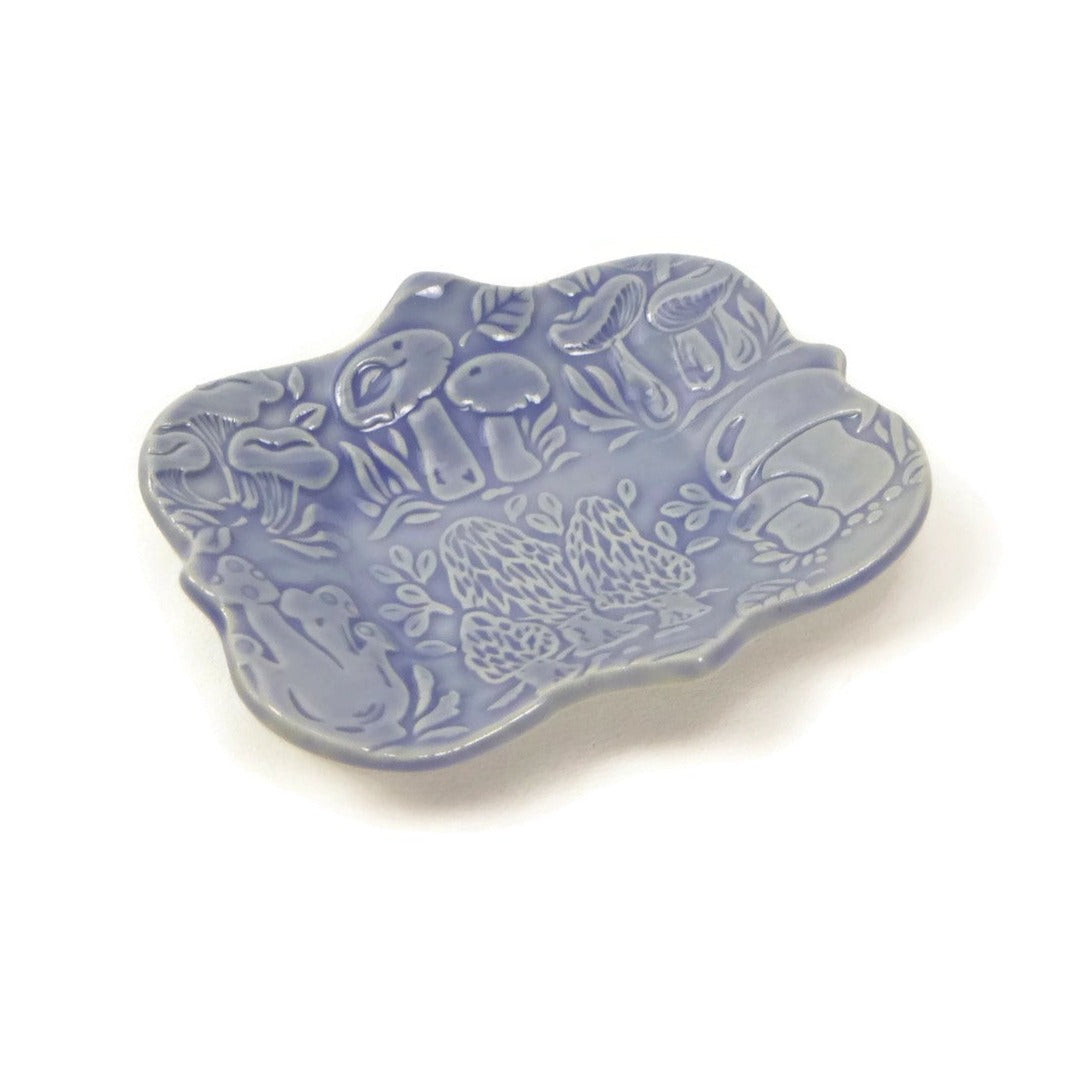 Large scalloped trivet with mushroom patterning (Choose your color!)