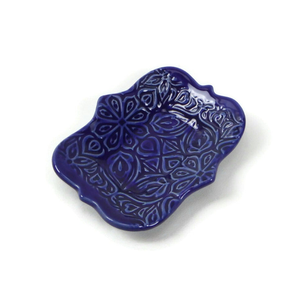 Large Scalloped Trivet with Forest Patterning (Choose your Color!)
