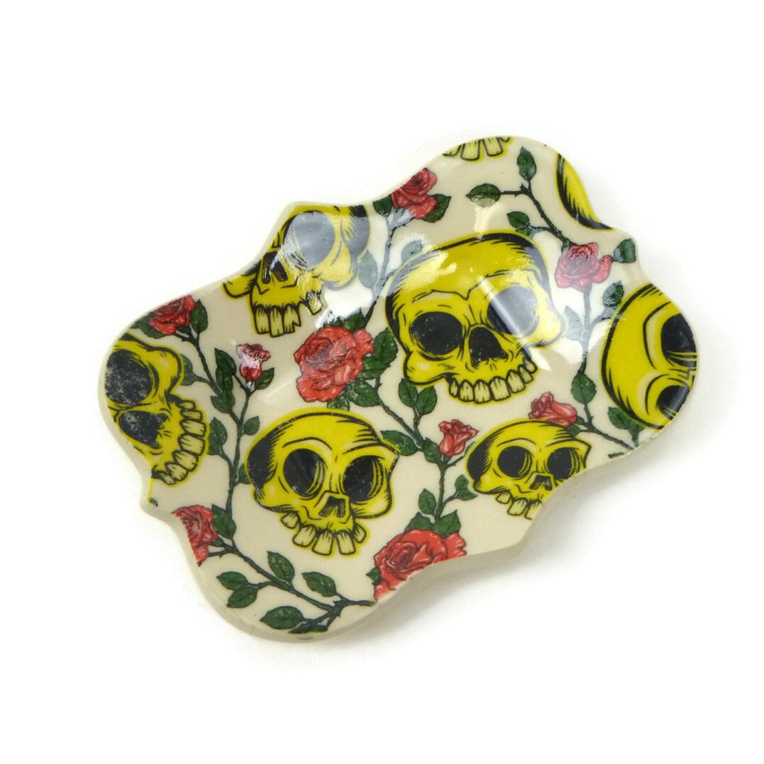 Large Scalloped Skull and Roses Trivet