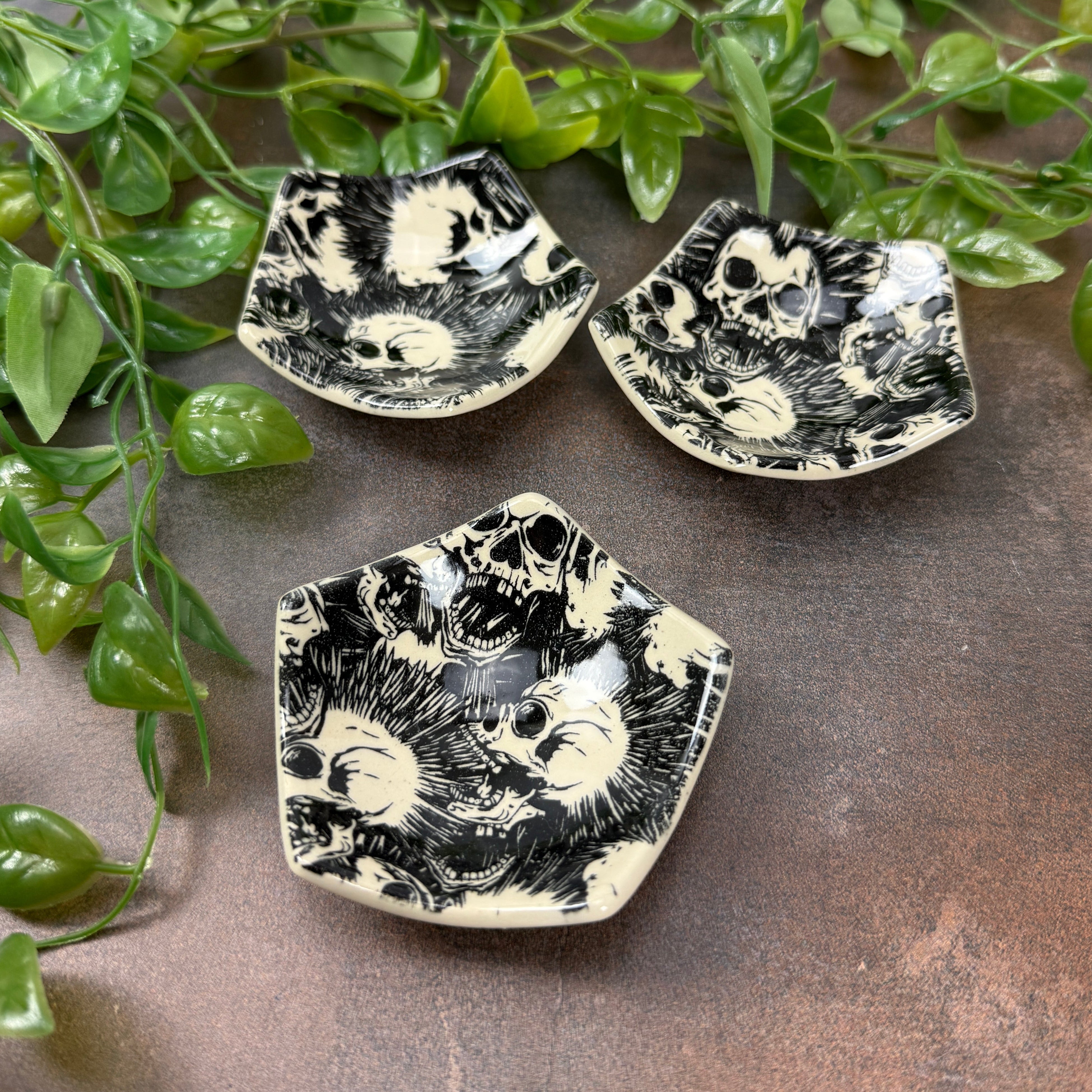 Mohawk Skulls Pentagon Trivet