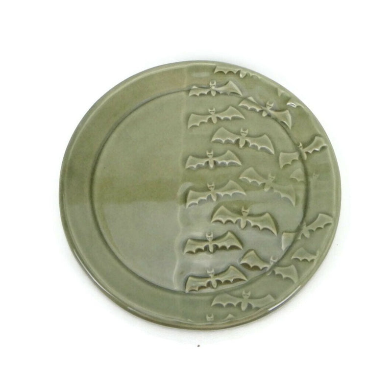 5.5 Inch Round Grey Bat Plate